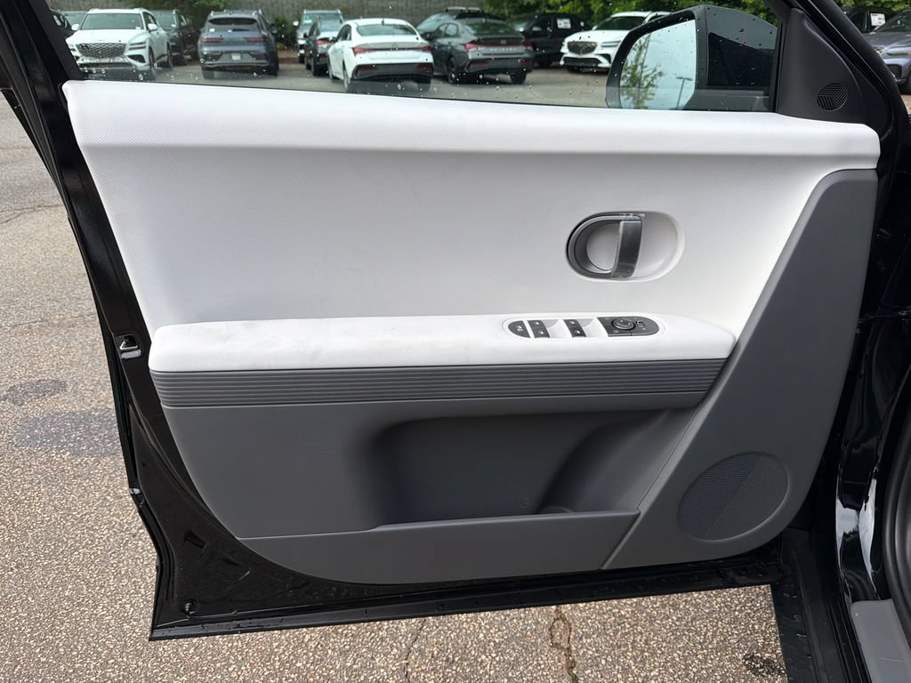 New 2026 Hyundai Ioniq 5 SE RWD image 10