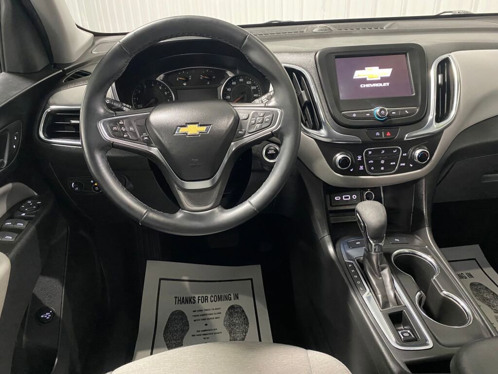 Used 2023 Chevrolet Equinox LT w/ Driver Convenience Package image 4