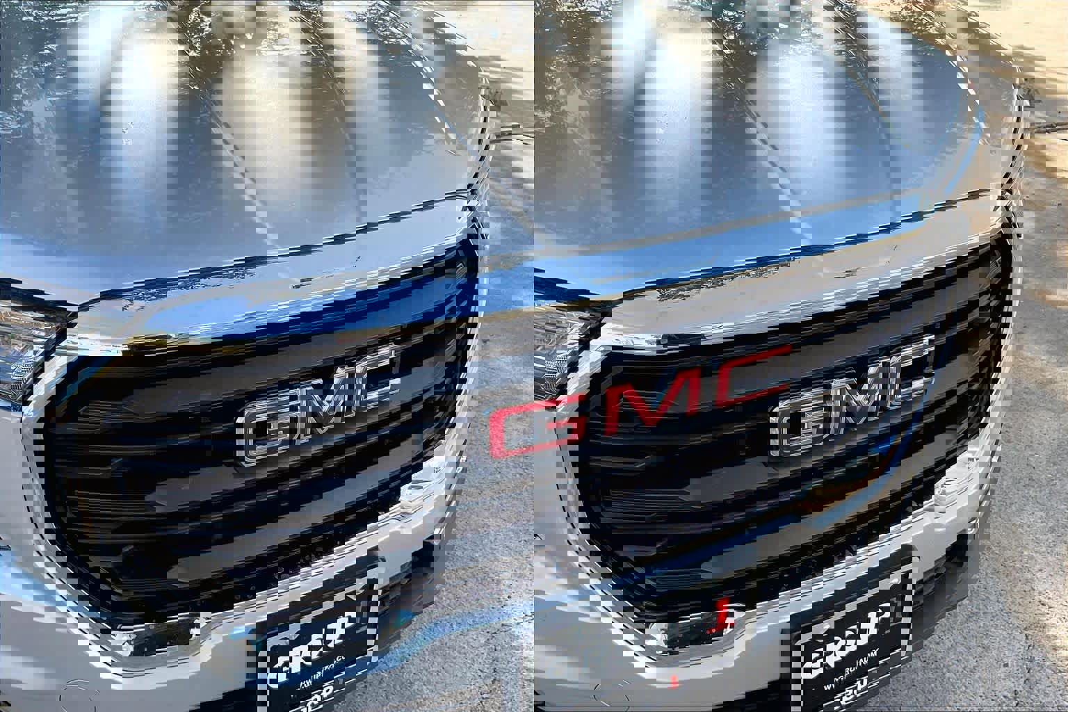 Used 2022 GMC Terrain SLE w/ Driver Convenience Package image 27