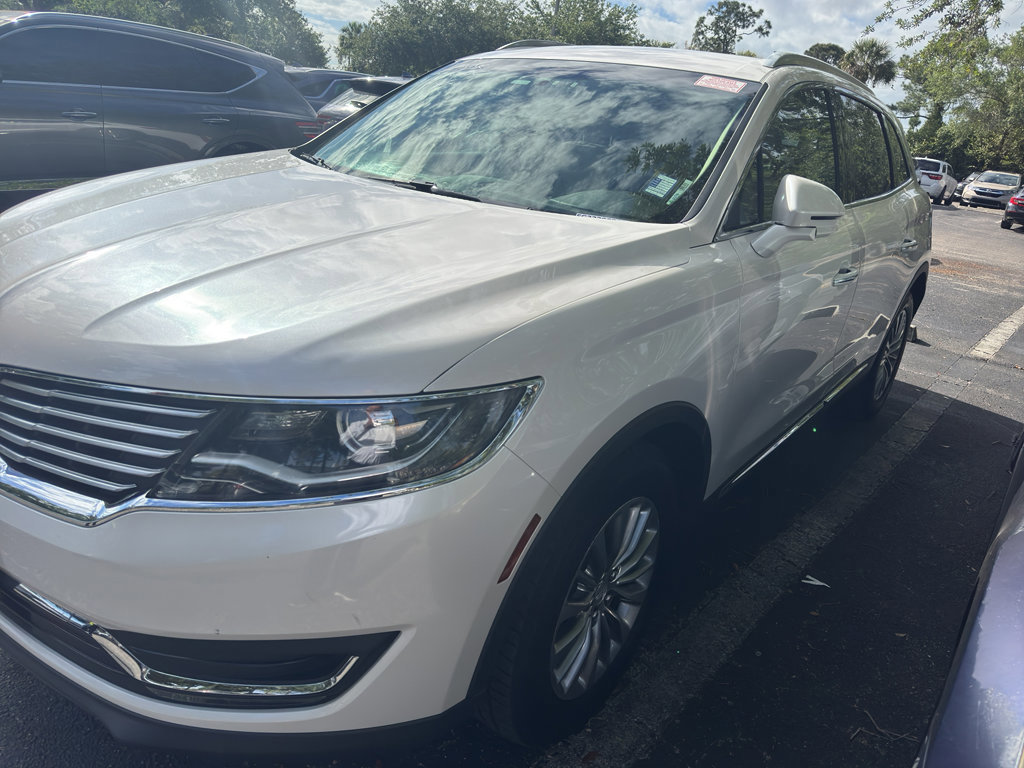 Used 2017 Lincoln MKX Select w/ Select Plus Package image 3