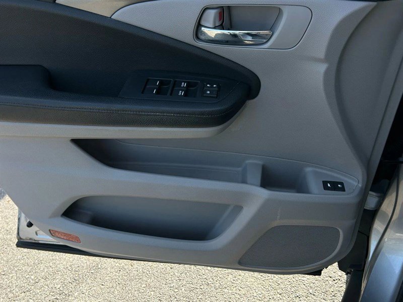 Used 2017 Honda Pilot EX-L image 17