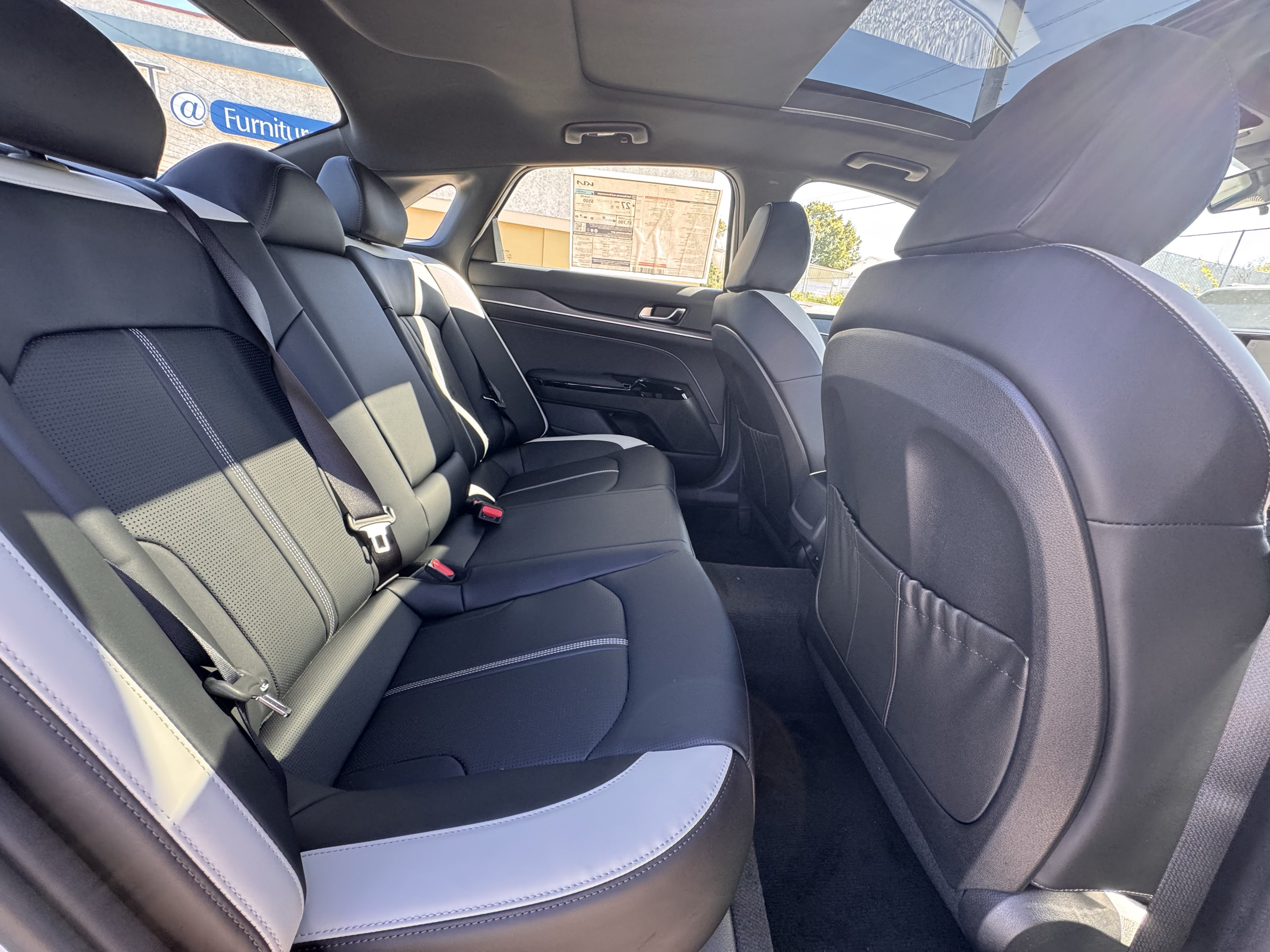 New 2027 Kia K5 GT-Line FWD image 17