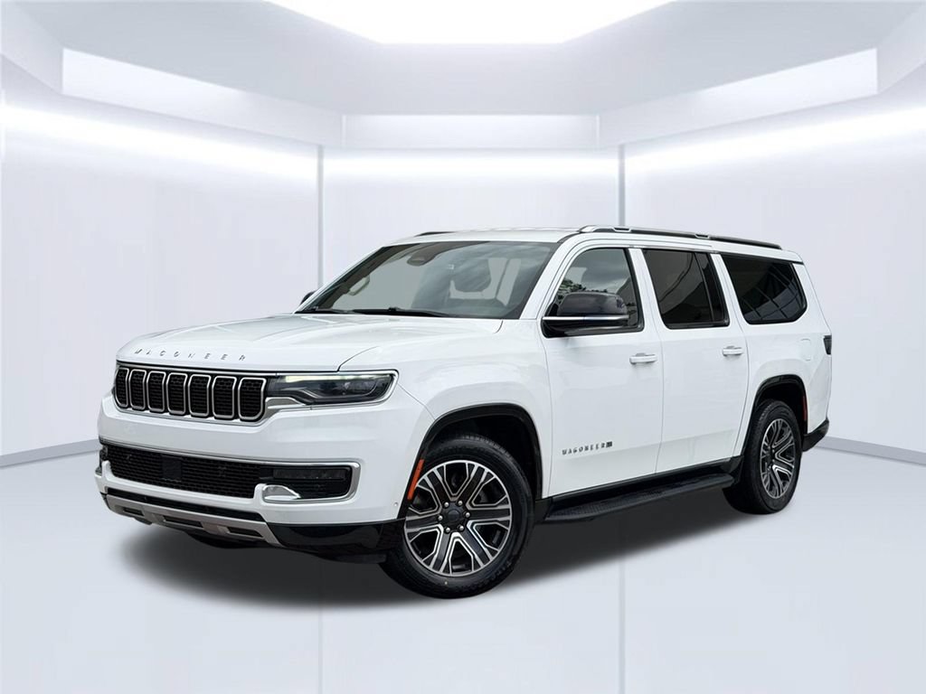 Used 2024 Jeep Wagoneer L Series II RWD image 1