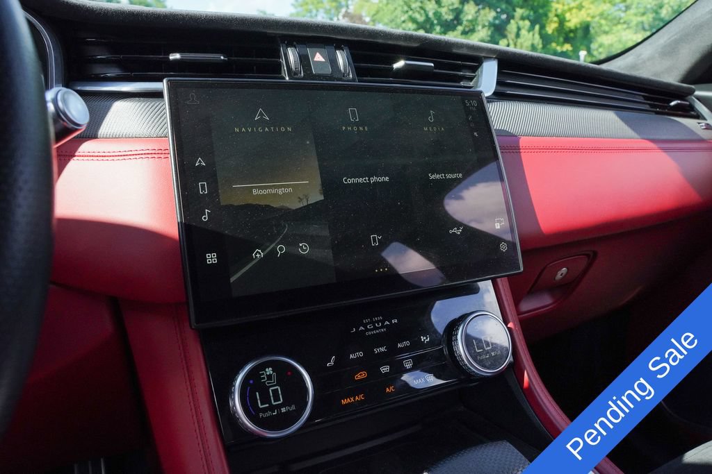 Used 2022 Jaguar F-PACE SVR AWD/4WD image 15