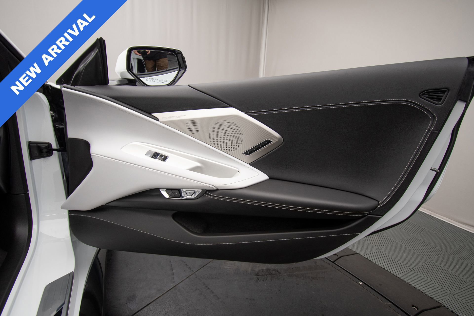 Used 2023 Chevrolet Corvette Stingray Preferred Conv w/ Z51 Performance Package RWD image 43