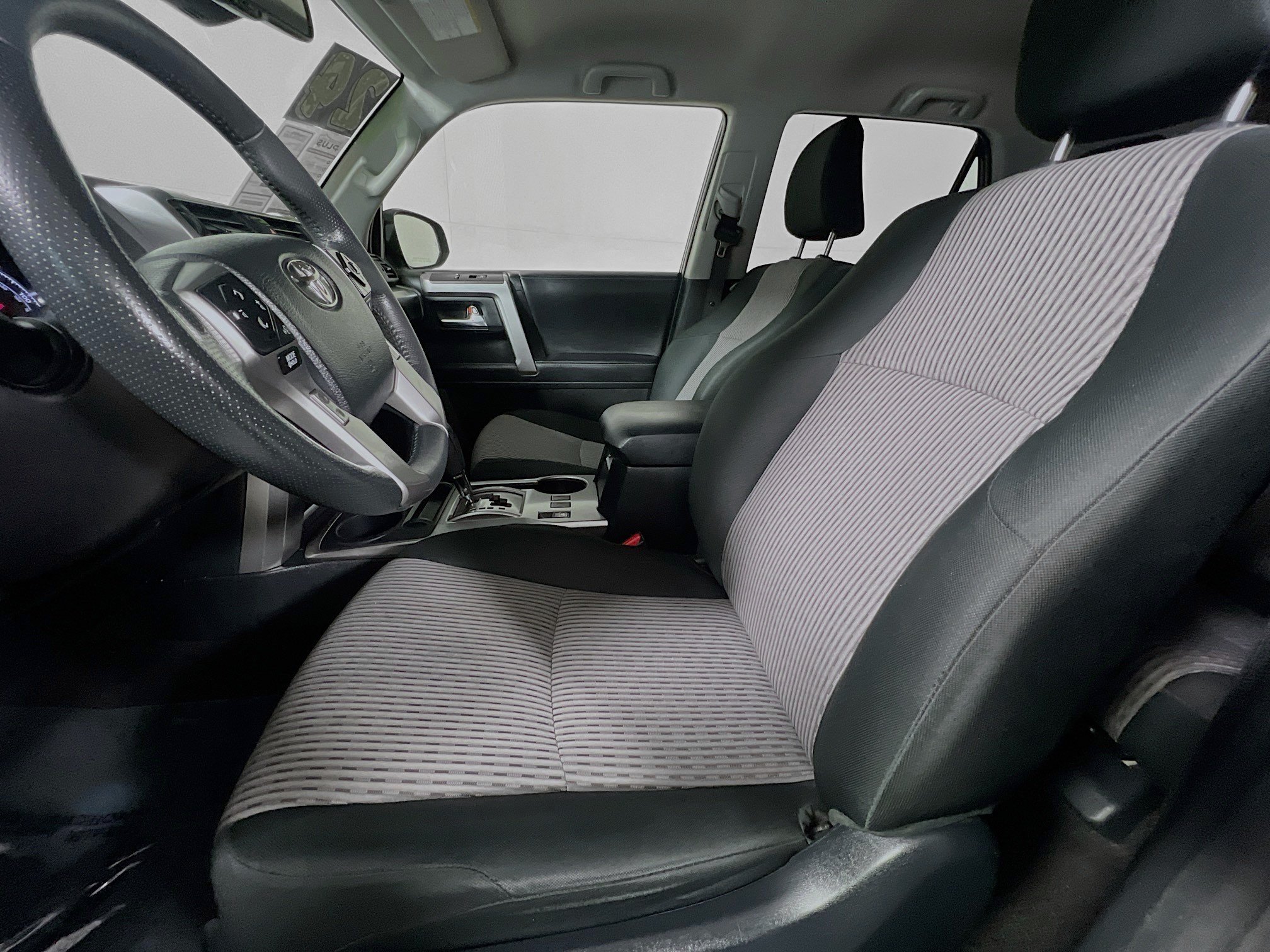 Used 2024 Toyota 4Runner SR5 AWD/4WD image 15