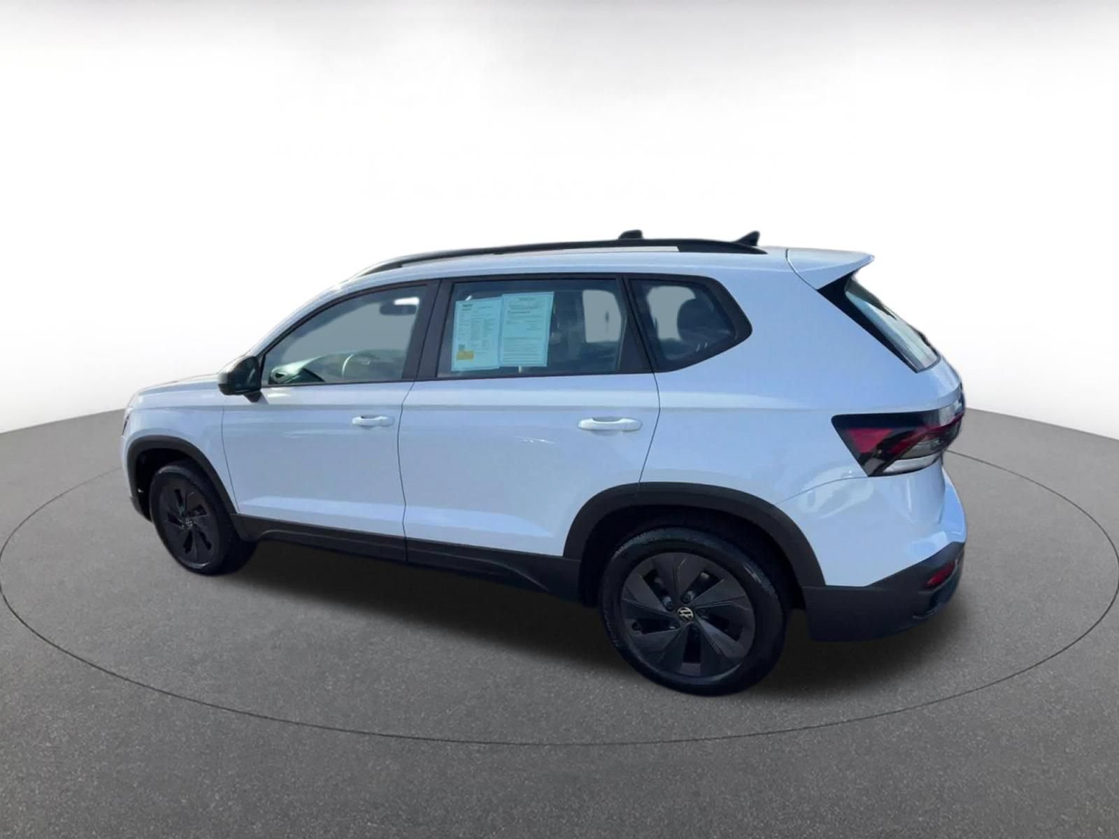 Used 2026 Volkswagen Taos S FWD image 10
