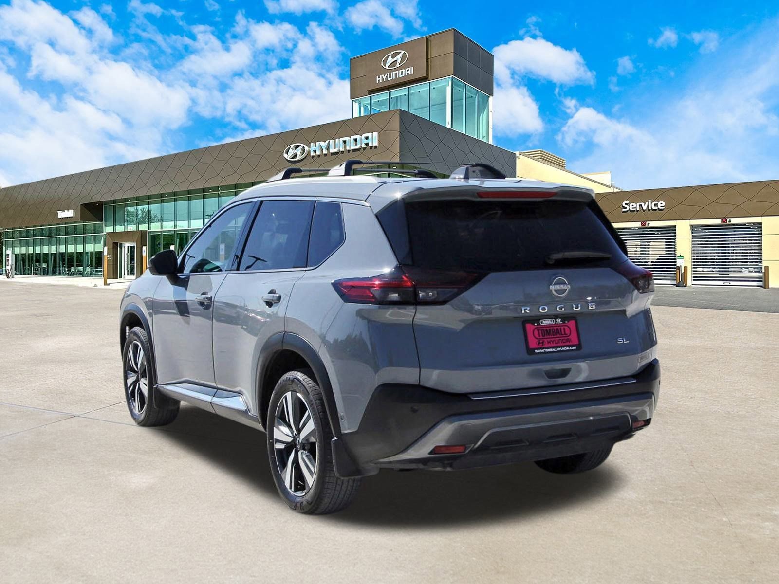 Used 2023 Nissan Rogue SL w/ SL Premium Package image 8