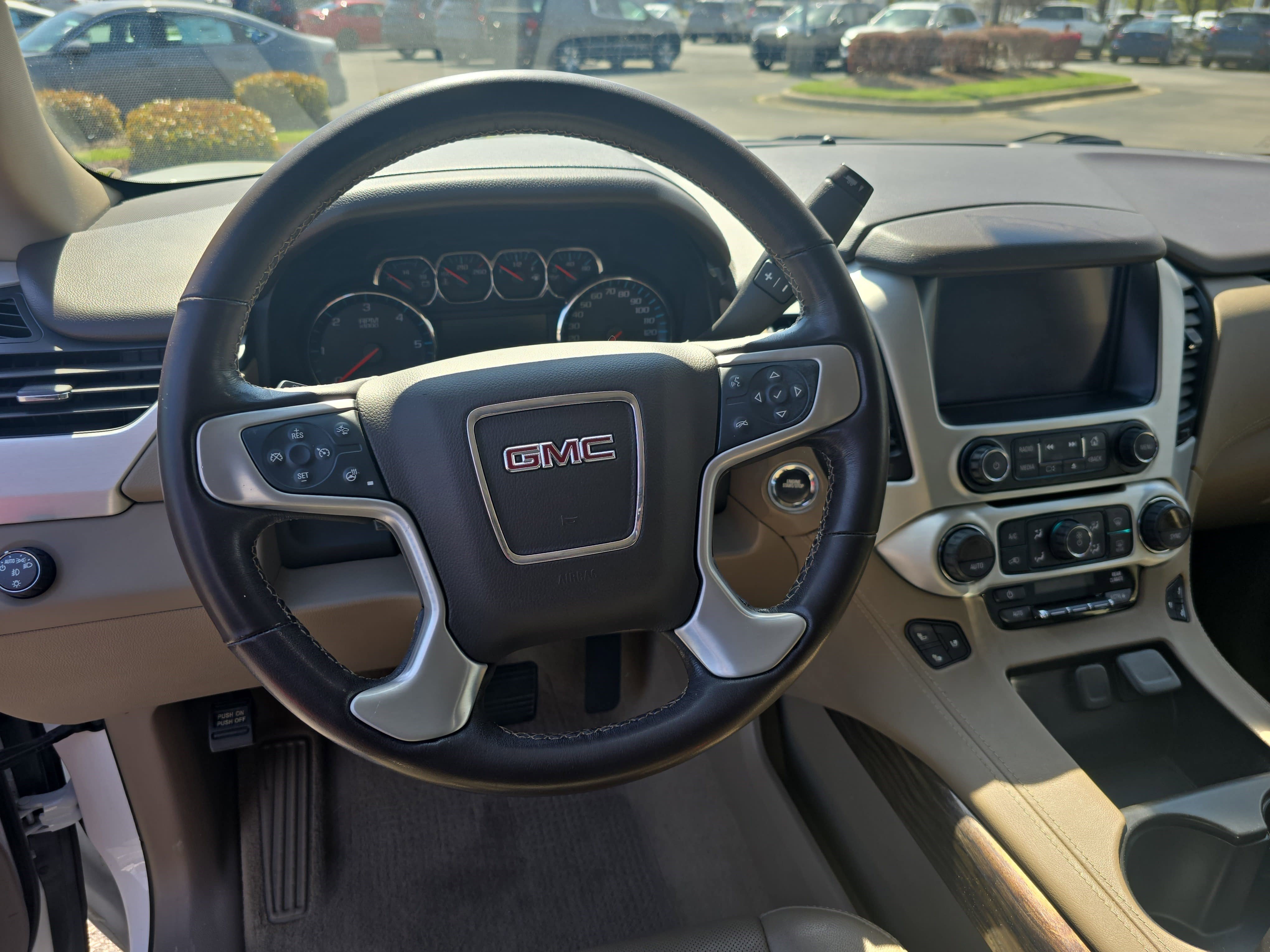 Used 2019 GMC Yukon XL SLT w/ Open Road Package image 18