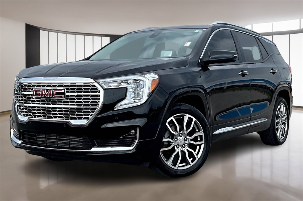 Used 2023 GMC Terrain Denali w/ Denali Premium Package