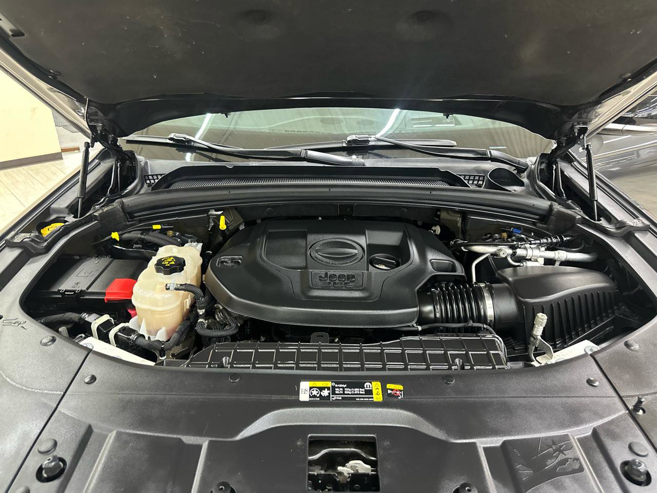 Used 2022 Jeep Grand Cherokee L Summit w/ Advanced Protech Group IV image 56