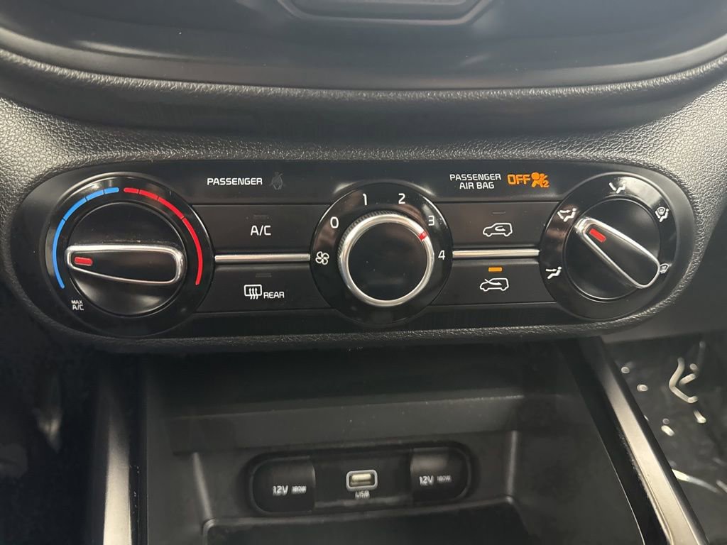 Used 2022 Kia Soul LX FWD image 13