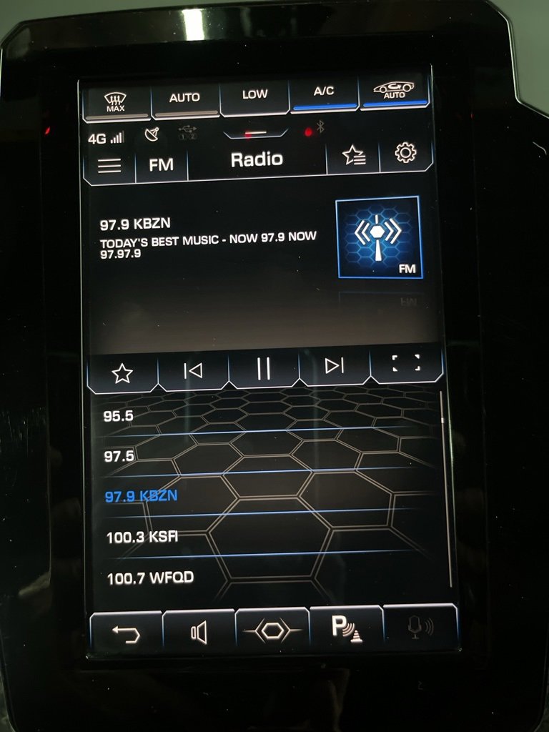 Used 2020 Lamborghini Huracan EVO image 33