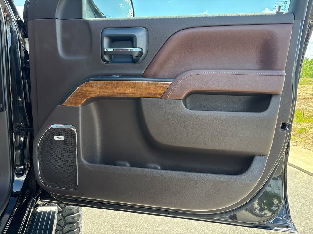 Used 2015 Chevrolet Silverado 2500 High Country w/ Duramax Plus Package image 31