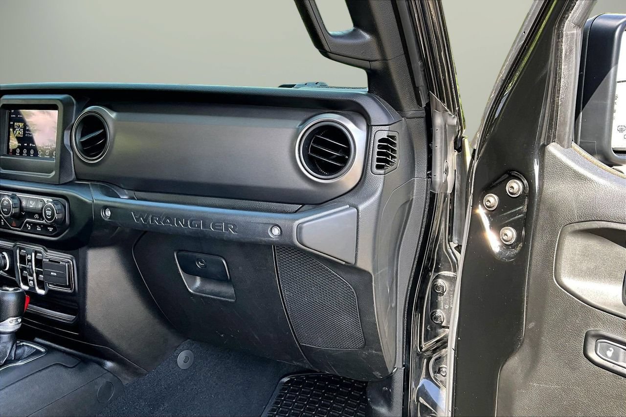 Used 2023 Jeep Wrangler Unlimited Sport AWD/4WD image 19
