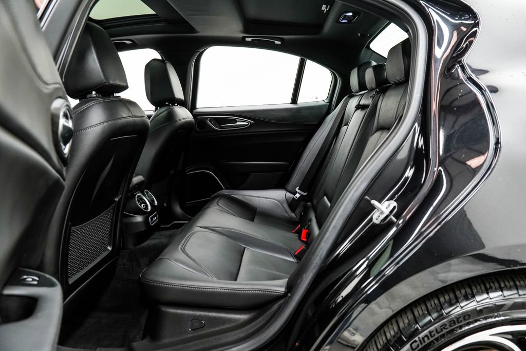 Used 2023 Alfa Romeo Giulia Ti image 18