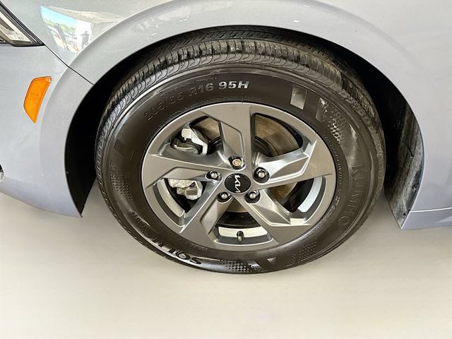 Used 2024 Kia K5 LXS FWD image 29