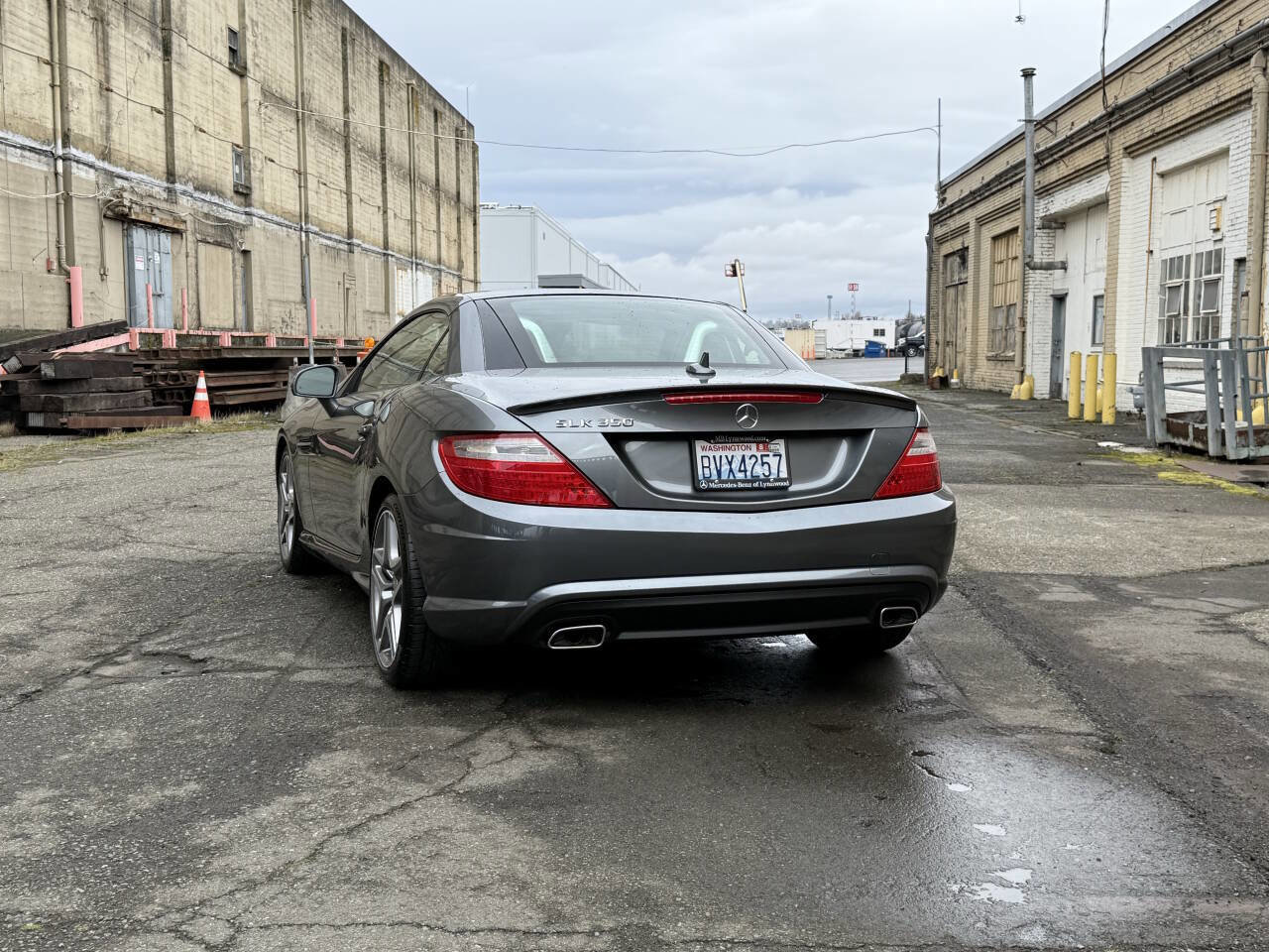 Used 2016 Mercedes-Benz SLK 350 image 7