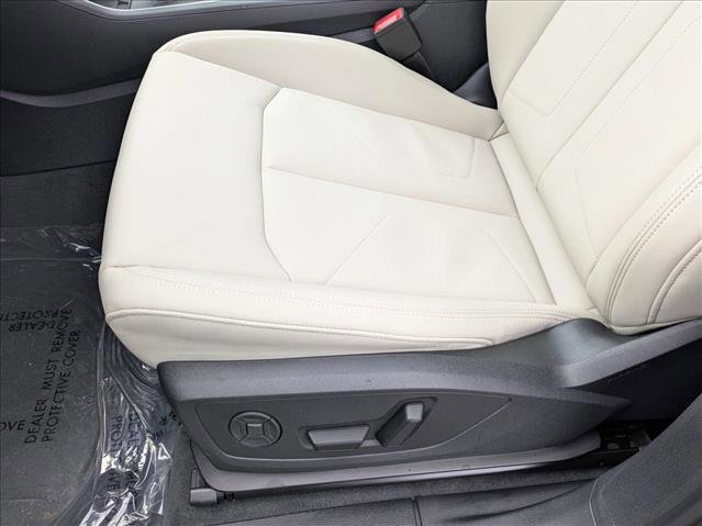Used 2025 Audi Q3 2.0T Premium Plus w/ Premium Plus Package AWD/4WD video 4