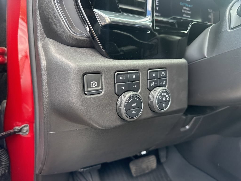 Used 2024 Chevrolet Silverado 1500 LT Trail Boss w/ LT Trail Boss Premium Package AWD/4WD image 24