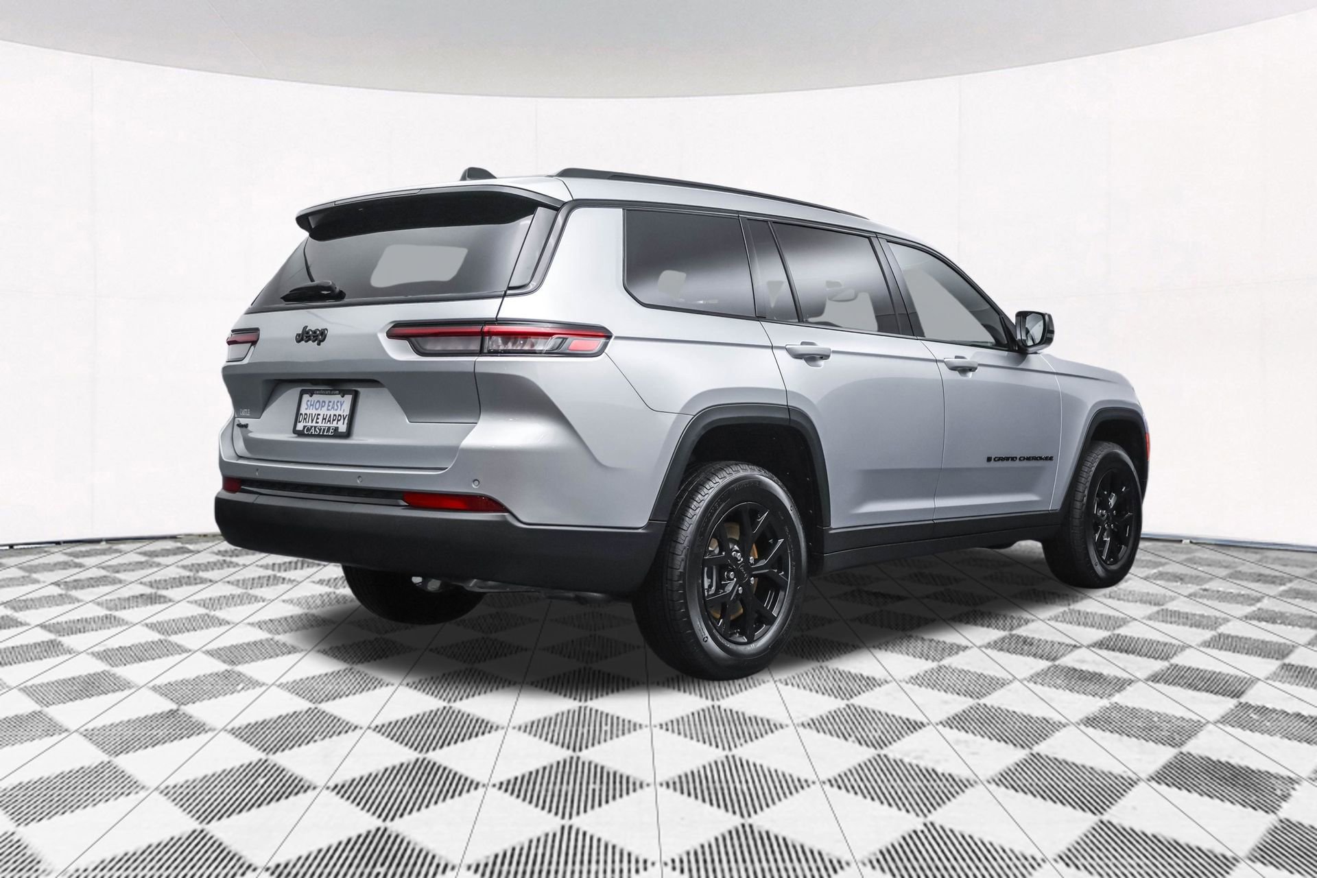 Used 2025 Jeep Grand Cherokee L Altitude image 42