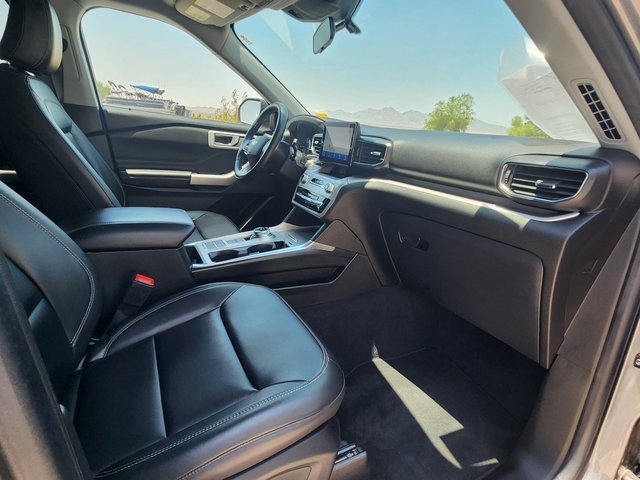 Used 2022 Ford Explorer XLT w/ Equipment Group 202A image 23