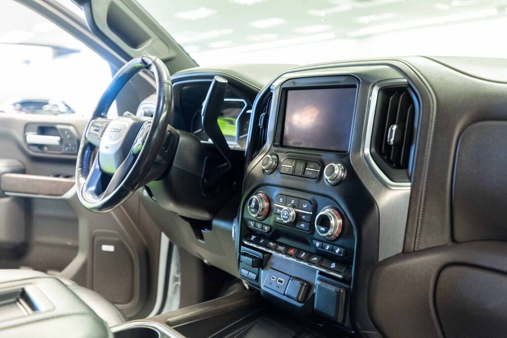 Used 2020 GMC Sierra 2500 Denali w/ Denali Ultimate Package image 16