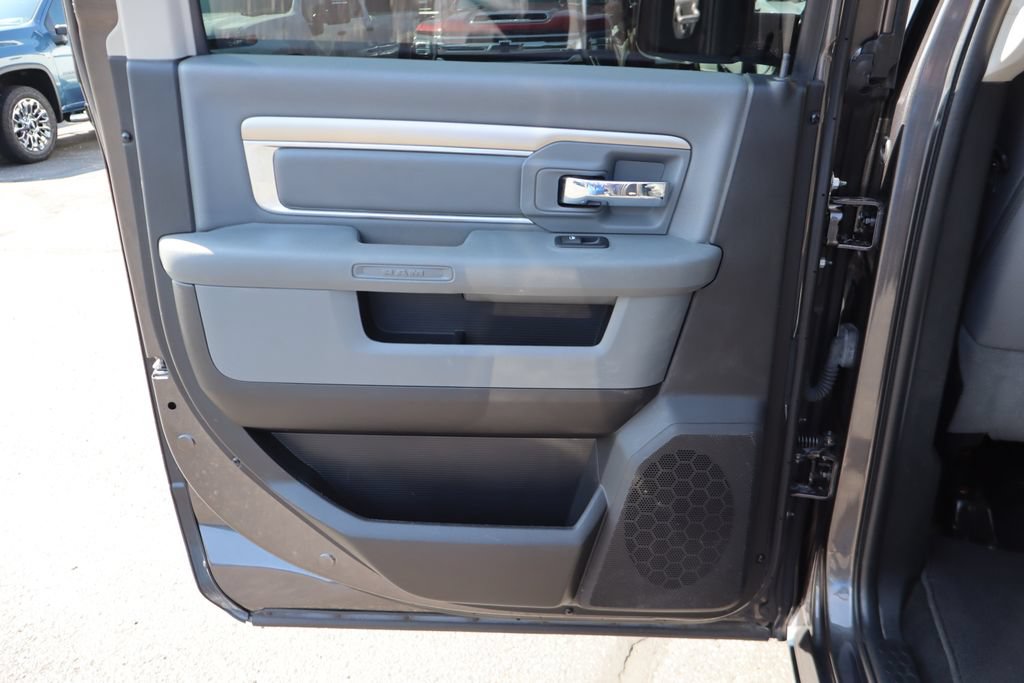 Used 2017 RAM 1500 Big Horn AWD/4WD image 29