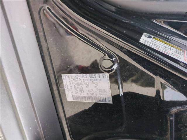 Used 2018 Nissan Rogue S image 25