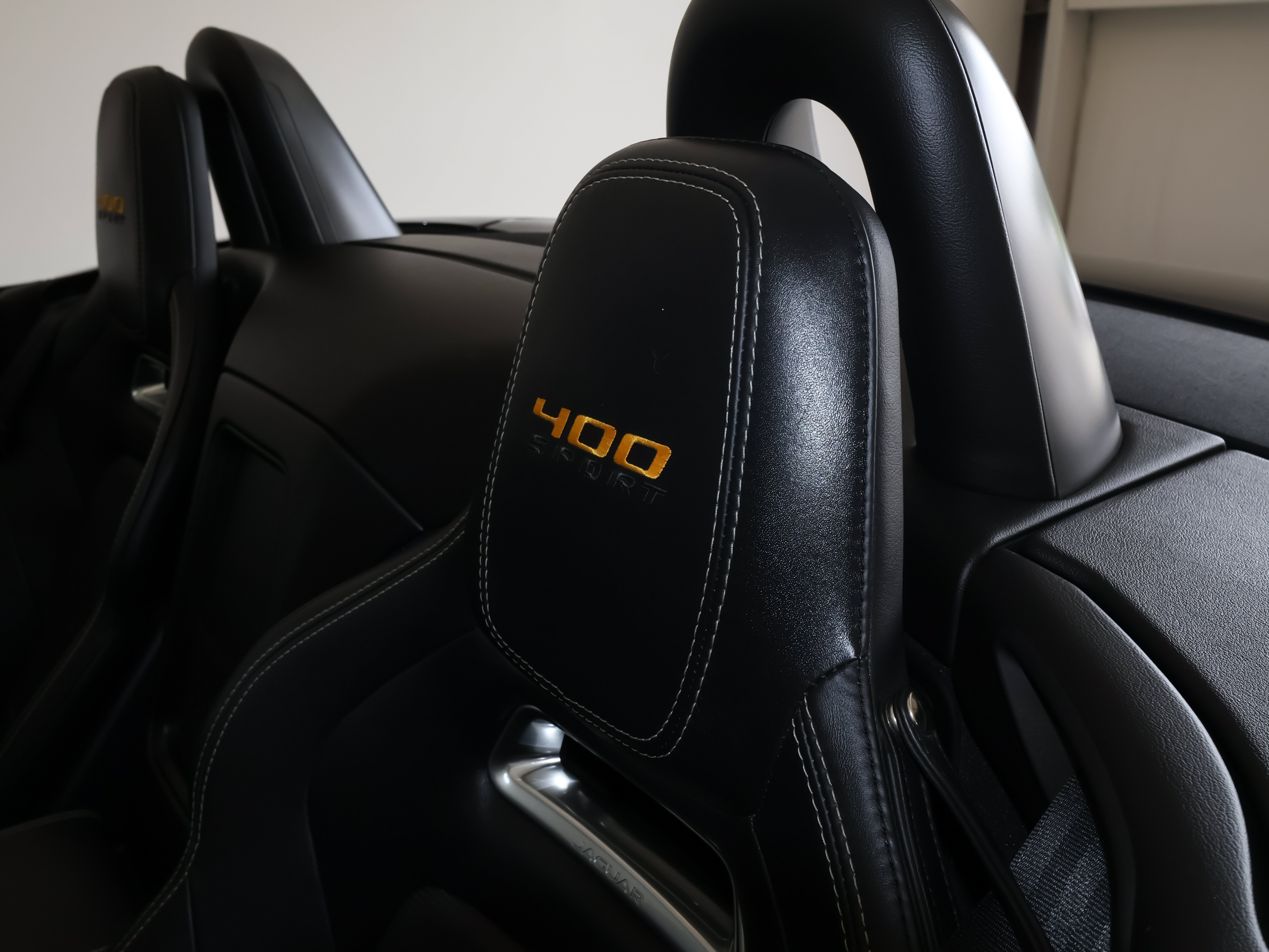 Used 2018 Jaguar F-TYPE 400 Sport AWD/4WD image 15