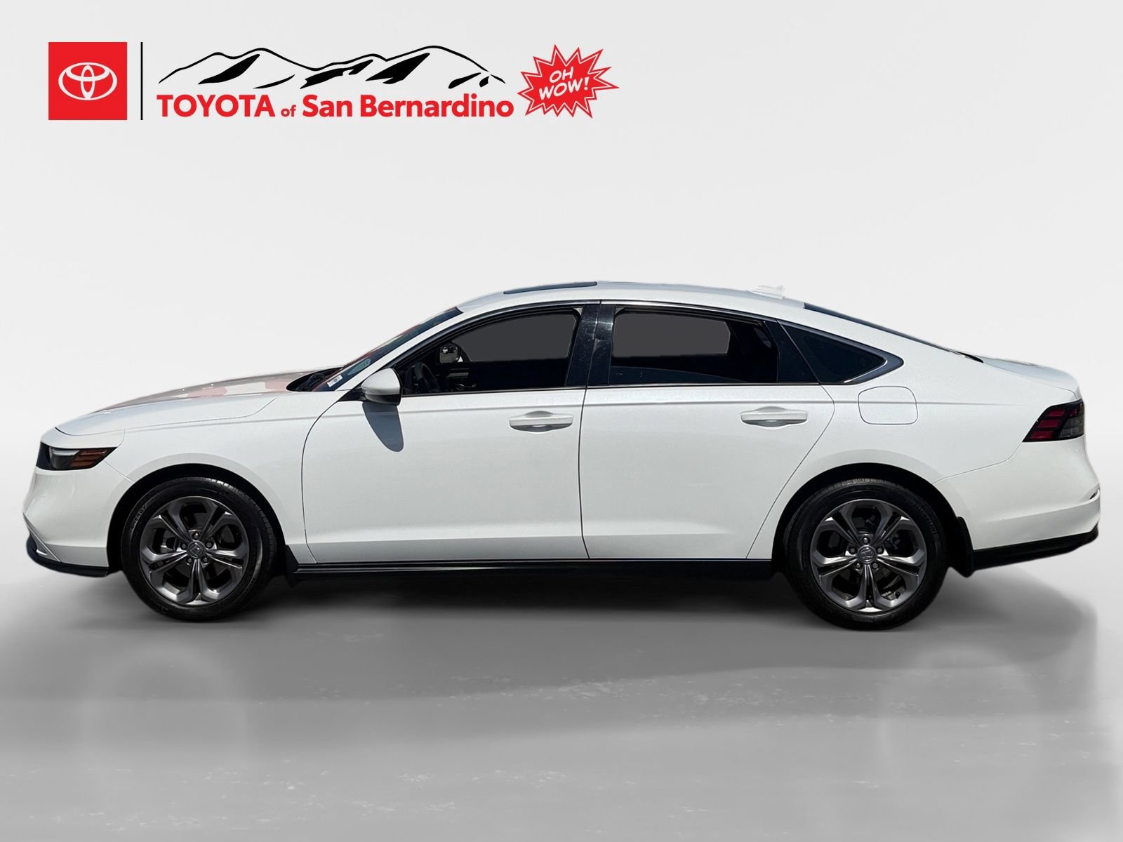 Used 2024 Honda Accord EX image 2