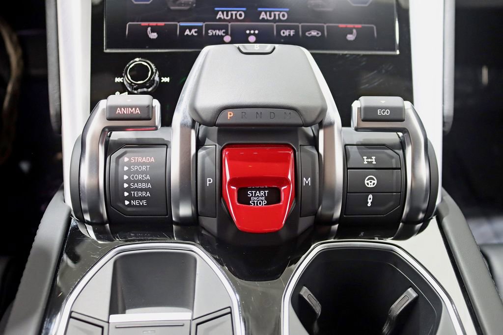 Used 2021 Lamborghini Urus image 28