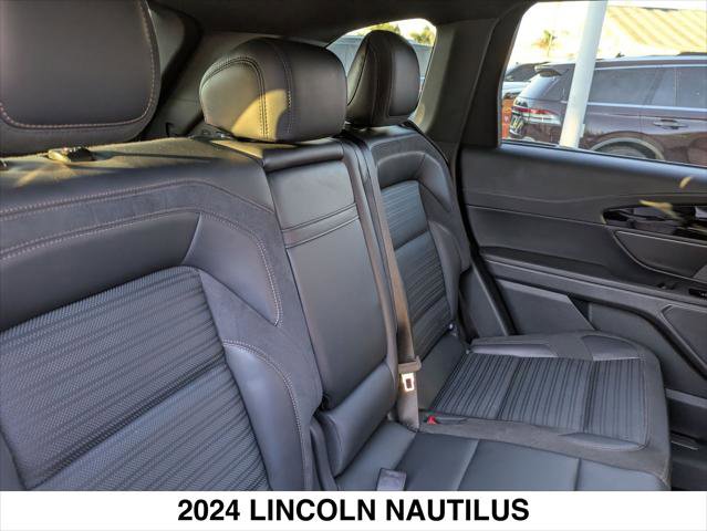 New 2024 Lincoln Nautilus Reserve w/ Jet Appearance Package (87T) image 13