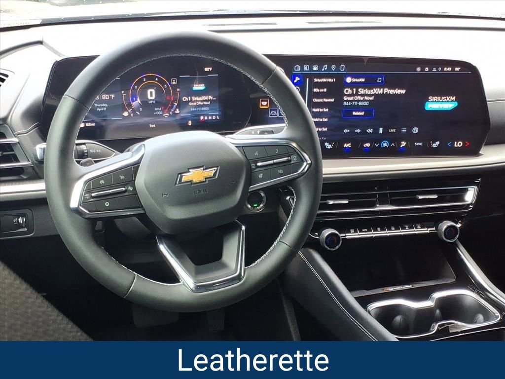 New 2026 Chevrolet Traverse LT image 2