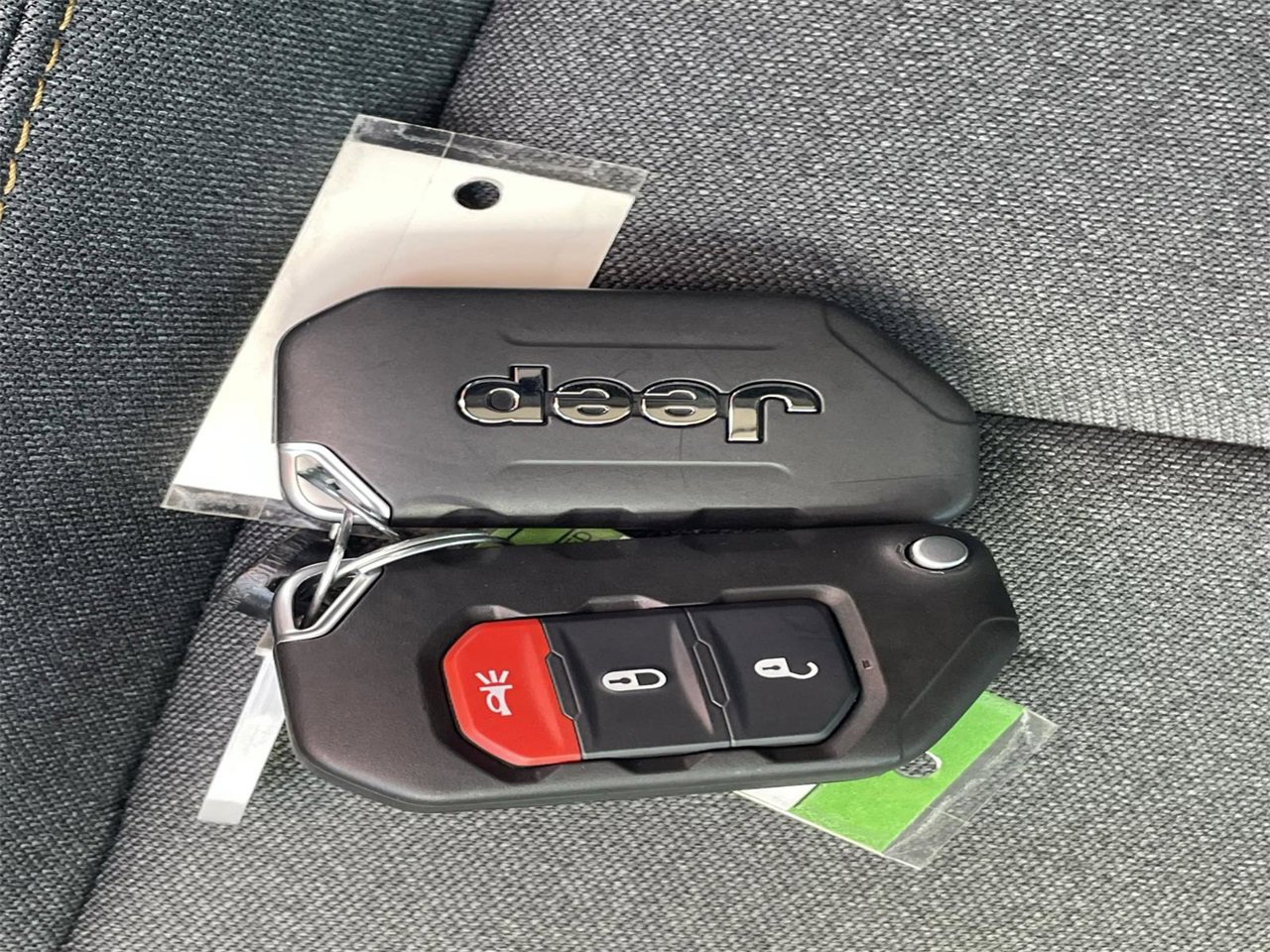 New 2025 Jeep Gladiator Sport image 34