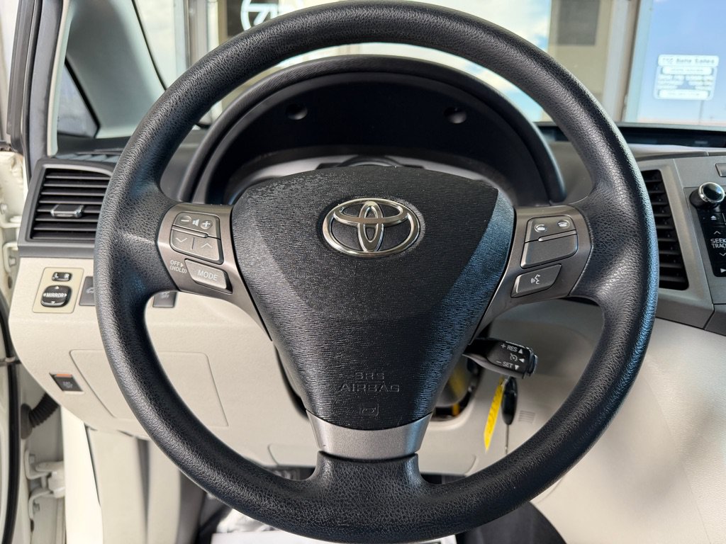 Used 2012 Toyota Venza LE w/ LE Convenience Pkg FWD image 8