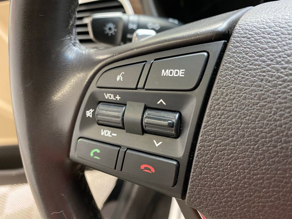 Used 2016 Hyundai Genesis 3.8 image 22