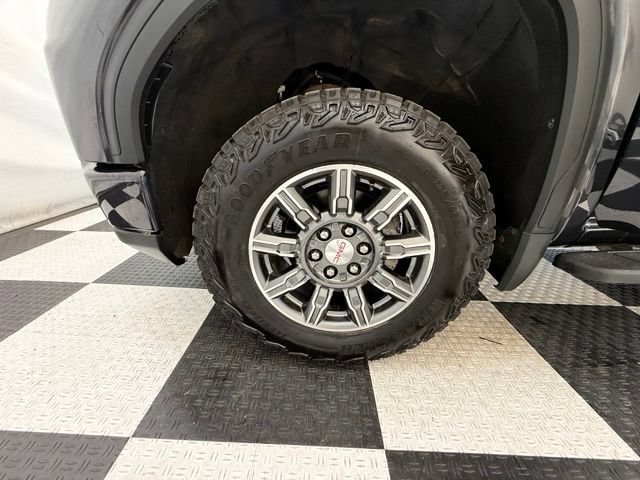 Used 2024 GMC Sierra 1500 AT4 w/ Technology Package AWD/4WD image 12