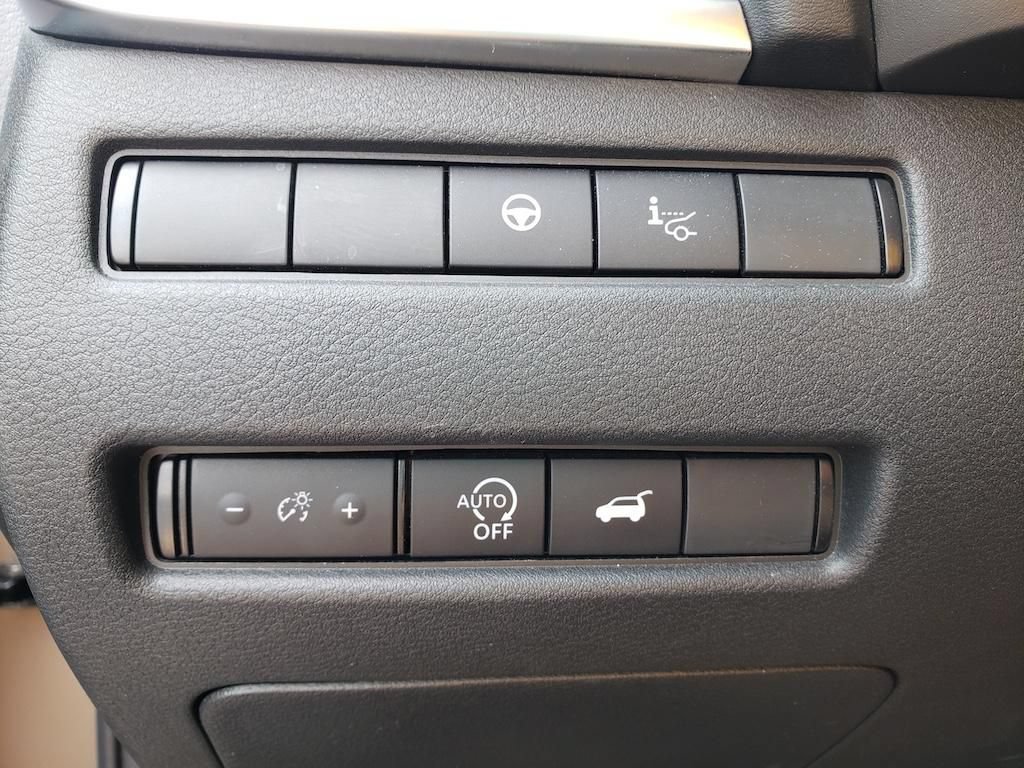 Used 2024 Nissan Rogue Platinum w/ Platinum Premium Package AWD/4WD image 23