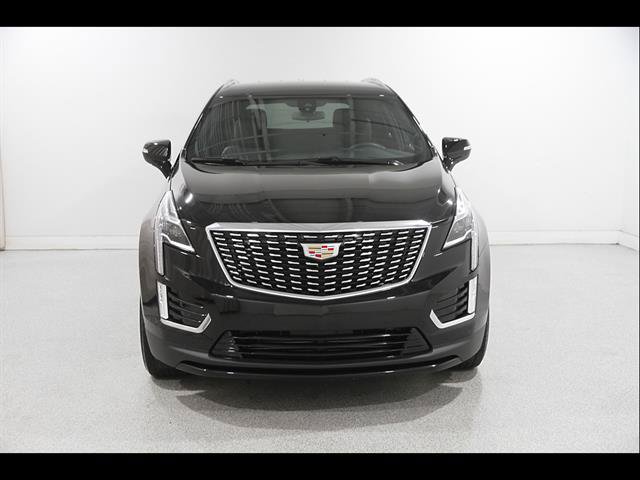 Used 2025 Cadillac XT5 Luxury w/ LPO, Floor Liner Package AWD/4WD image 2