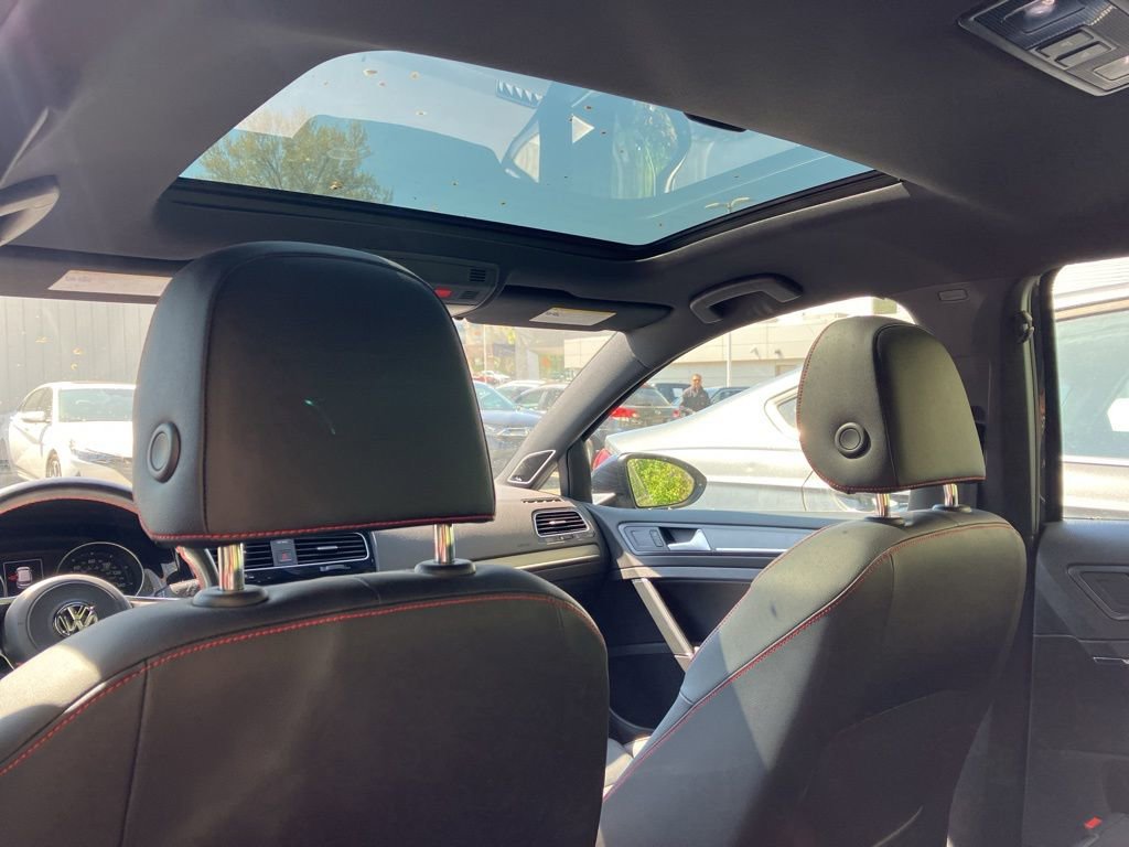 Used 2018 Volkswagen GTI S image 16
