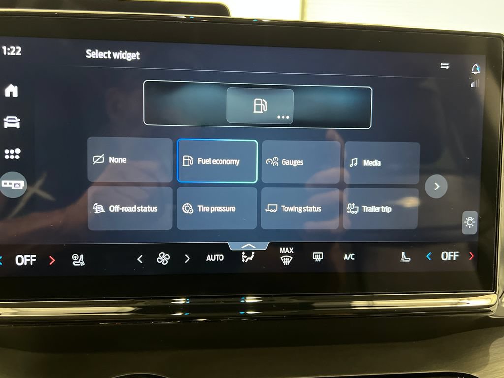 Used 2025 Ford Expedition Platinum AWD/4WD image 78