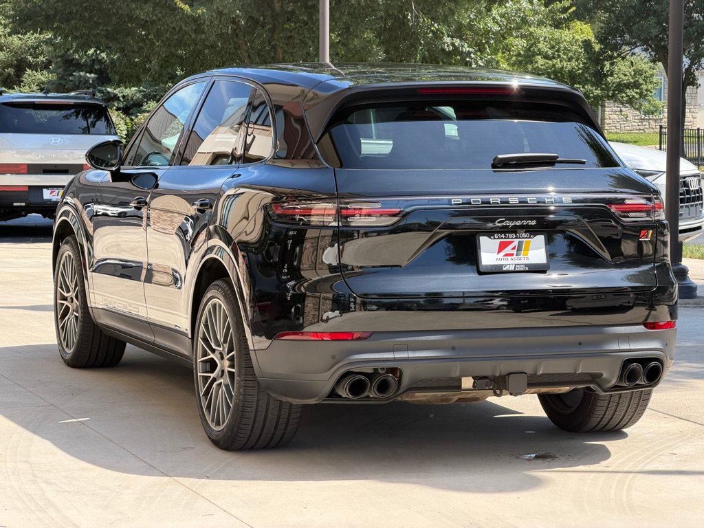 Used 2023 Porsche Cayenne Platinum Edition AWD/4WD image 8