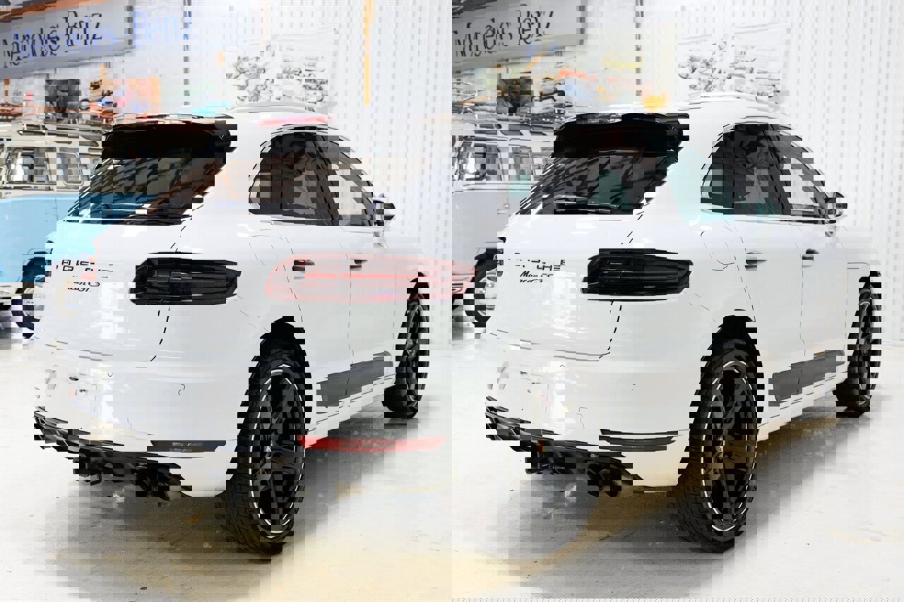 Used 2018 Porsche Macan GTS image 18