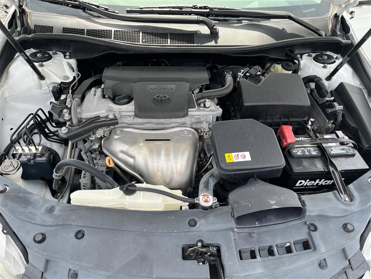 Used 2017 Toyota Camry SE FWD image 11