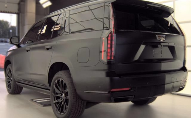 Certified 2025 Cadillac Escalade Sport w/ Touring Package AWD/4WD image 6