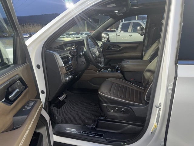 Certified 2025 GMC Yukon XL Denali Ultimate image 14