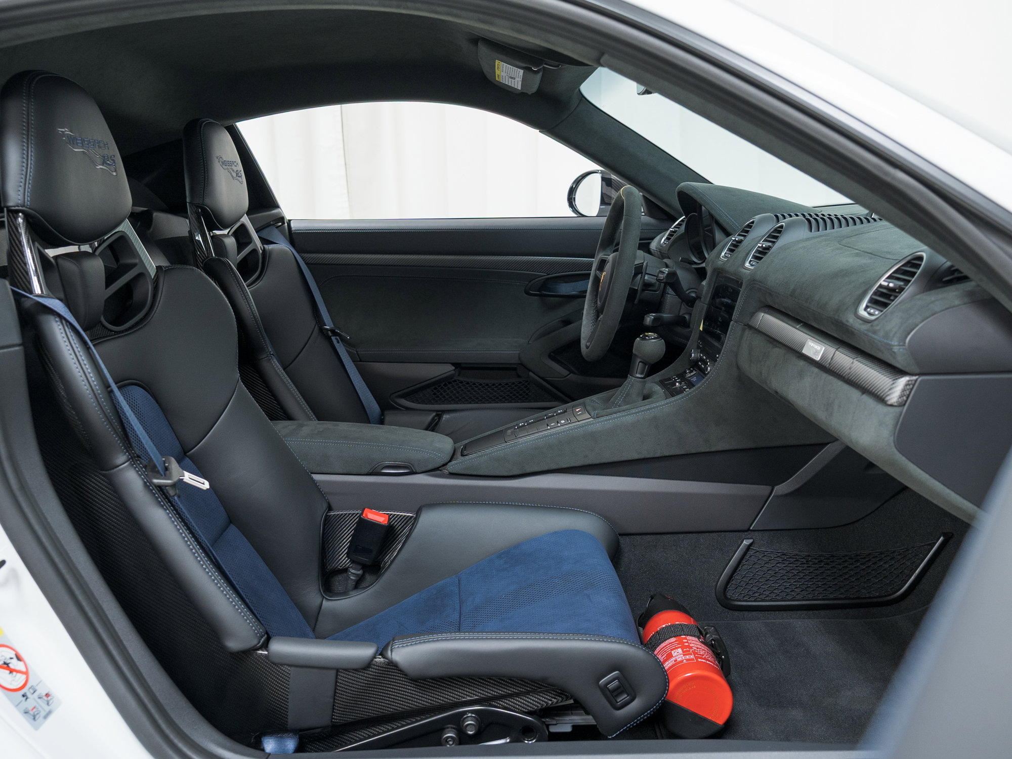 Used 2024 Porsche 718 Cayman GT4 RS image 35