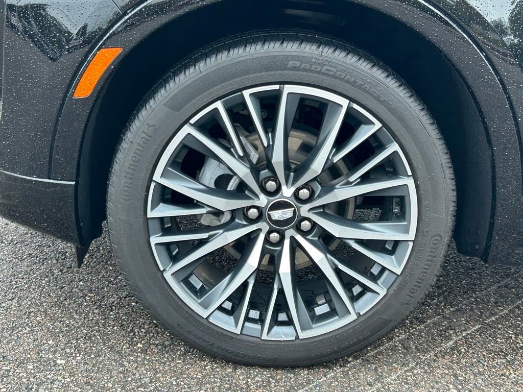Used 2025 Cadillac XT4 Sport w/ Cold Weather Package image 35