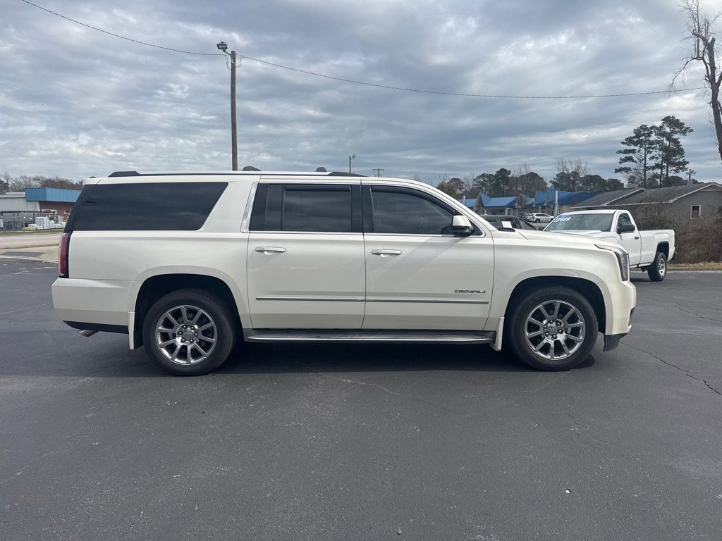 Used 2015 GMC Yukon XL Denali w/ Touring Package image 6